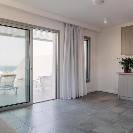 Villa Makrikythera Luxury Sea House *