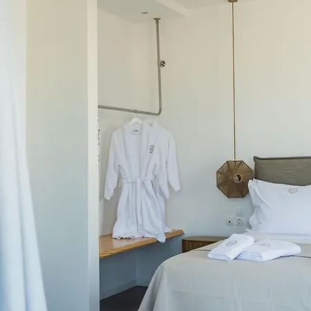 Makrikythera Luxury Sea House * Kýthira