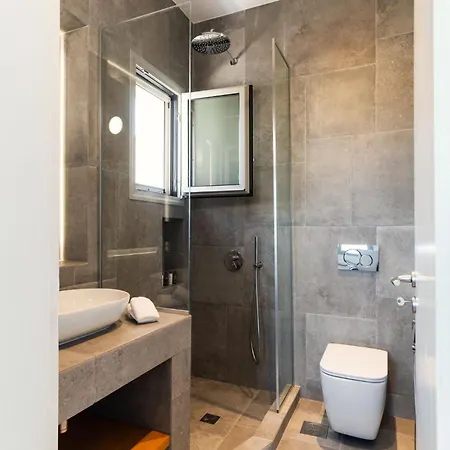 Makrikythera Luxury Sea House *