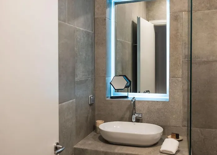 Makrikythera Luxury Sea House *