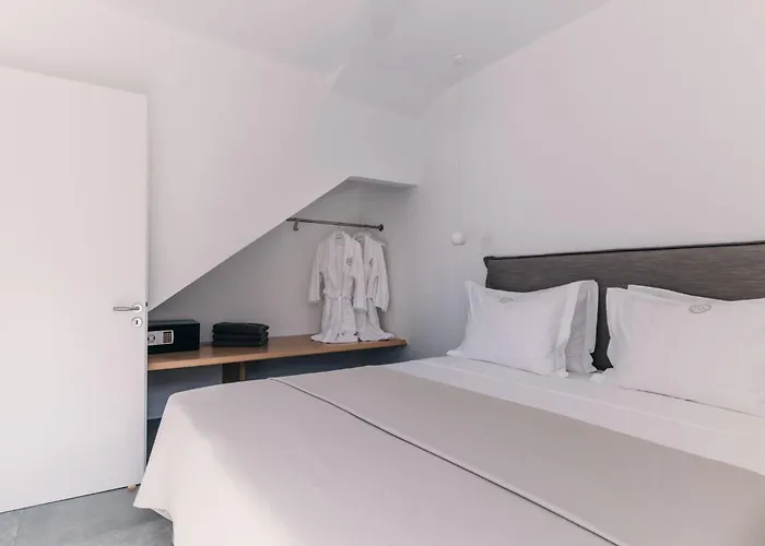 Makrikythera Luxury Sea House * Kýthira